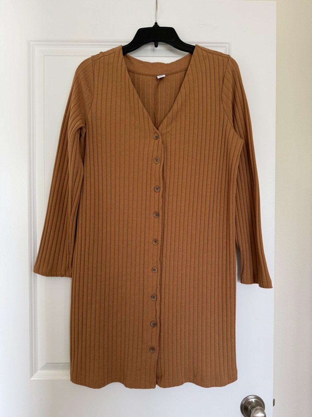 Old Navy Ribbed Button-Front Long Sleeve Dress in Camel Brown